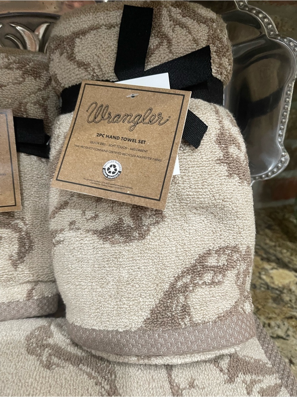 Wrangler MUSTANGS horses double sided reversible hand towel set - Brand new!